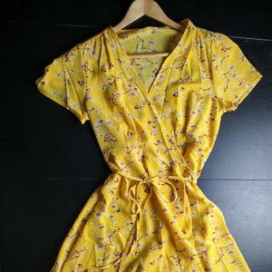 Shein Yellow Floral Wrap Dress Size US 6/ Medium
